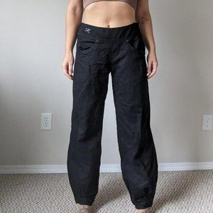 ✨Vintage Black Arcteryx Pants✨